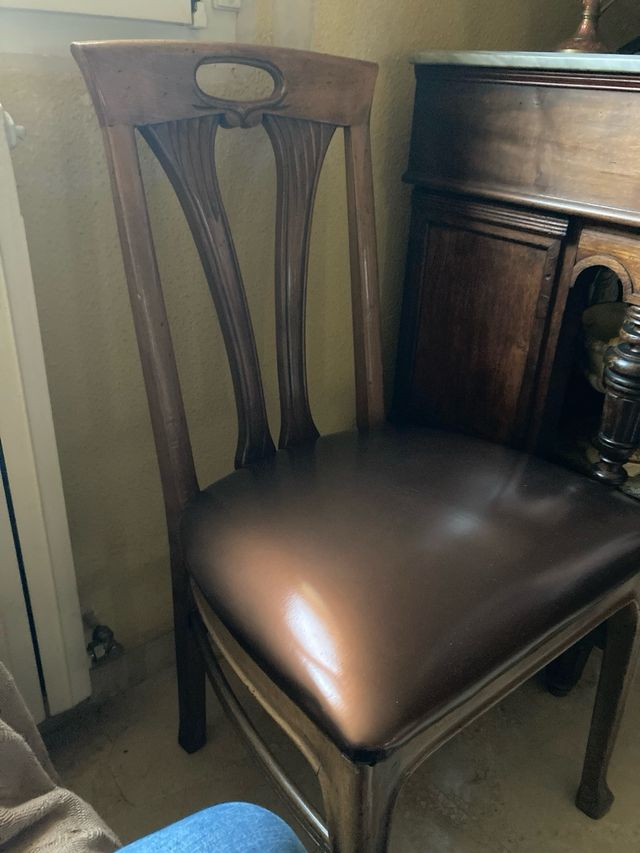 2 sillas madera nogal