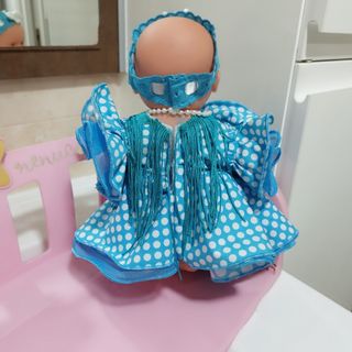 Preciosa muñeca bebé Vestida de flamenca, gitana