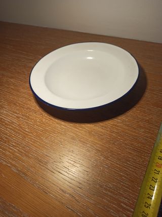 Plato acero esmaltado en porcelana 22cm