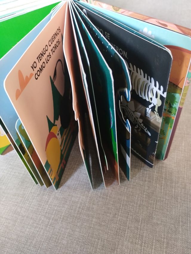 Libro dinosaurios en bloque 