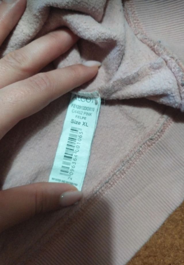 Felpa Alcott. 100% cotone