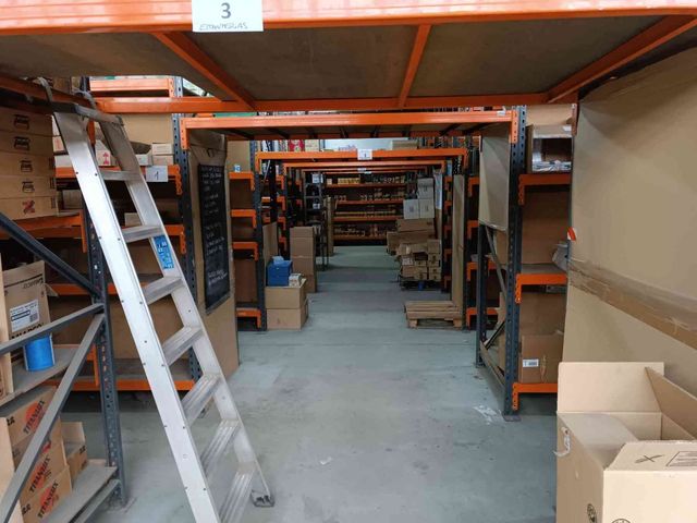 ESTANTERÍAS INDUSTRIALES