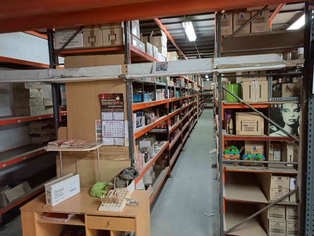 ESTANTERÍAS INDUSTRIALES