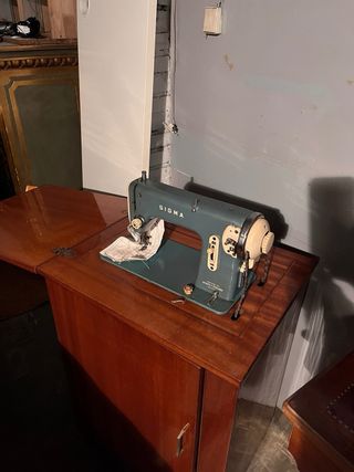 Maquina de coser antigua Sigma