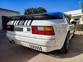 Porsche 924S Martini 944 look