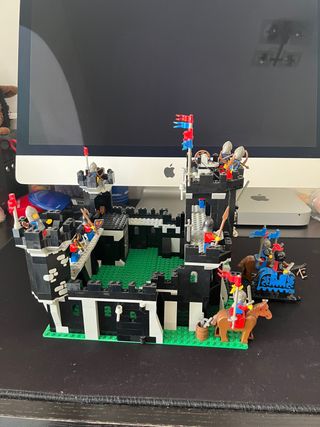 Lego 6085 Black Monarch Castle