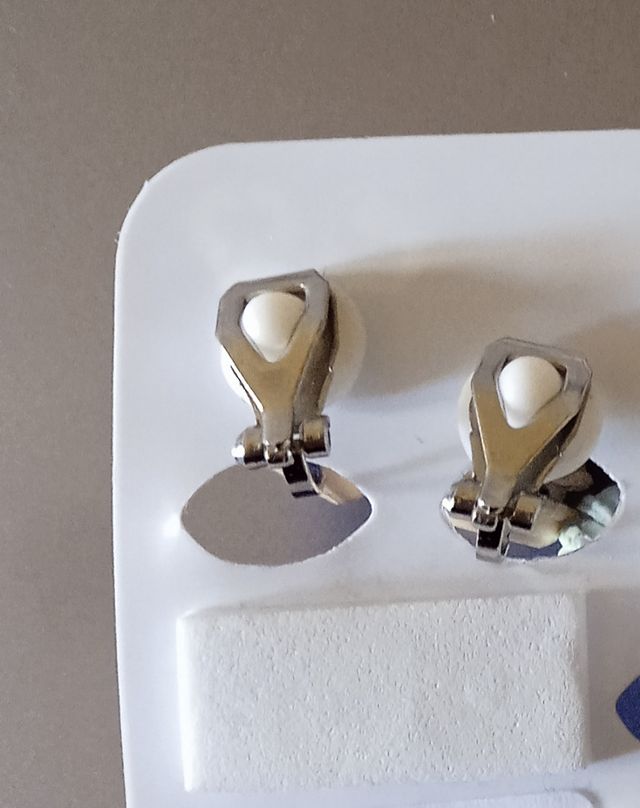 Pendientes clips.SIN ESTRENAR
