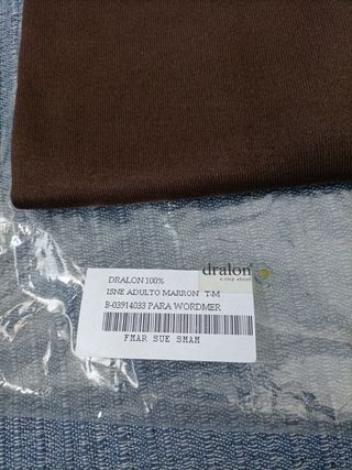 Jersey cuello cisne marrón