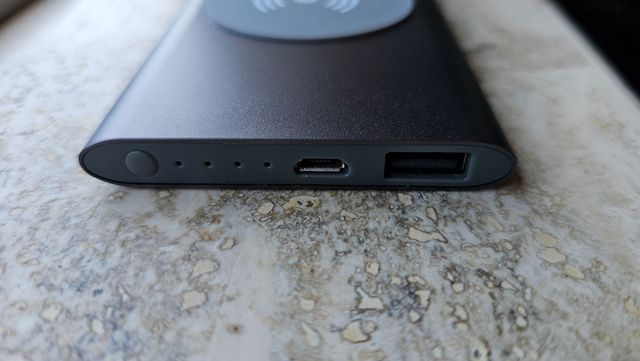 Hub ricaricabile USB e wireless