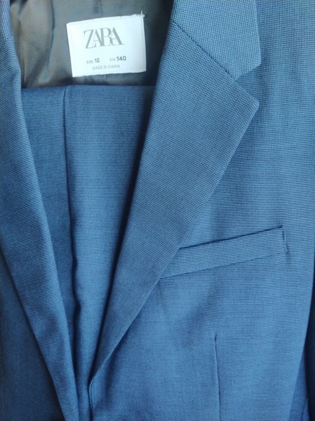 Traje chaqueta pantalón niño Comunión Zara t 10