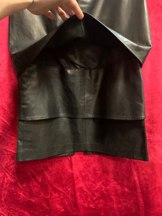 Falda vintage de piel marca Deillons Prestigo