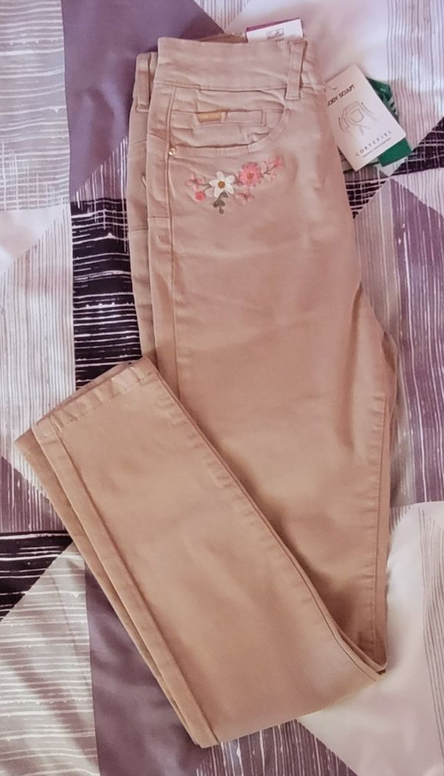 Pantalón Cortefiel esculpe silueta T36