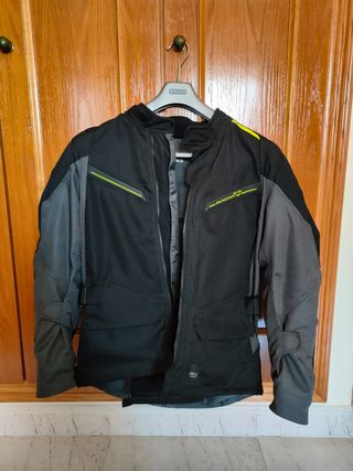 Chaqueta de moto MACNA