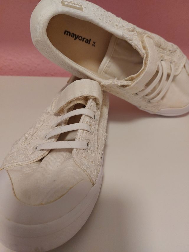 Zapatillas niña Mayoral talla 34.