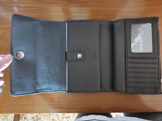 Cartera estampado florar Parfois