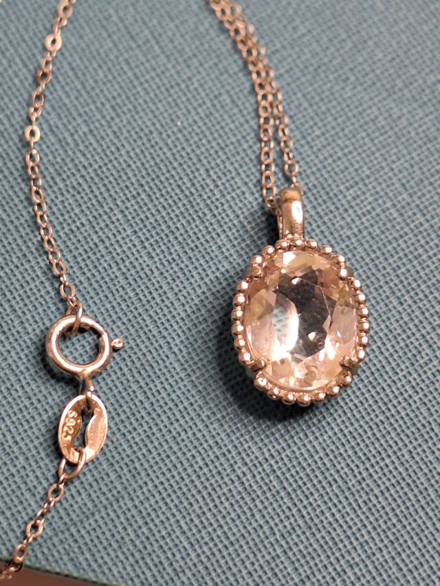 Collana con pendente in Quarzo di Rocca