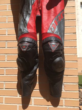 OFERTON Mono Dainese + regalo espaldera