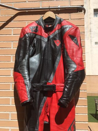 OFERTON Mono Dainese + regalo espaldera