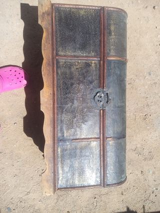 Paul de madera tenes una chapa de hierro y tienes