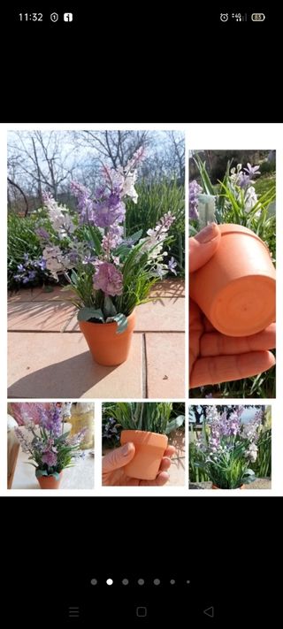 3 vasetti di piante con fiori finte