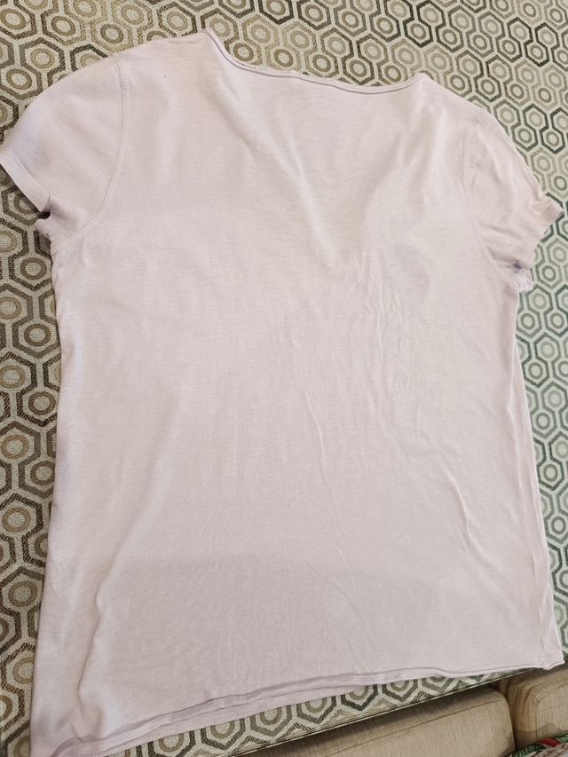 Camiseta cuello tunecino lila Desigual