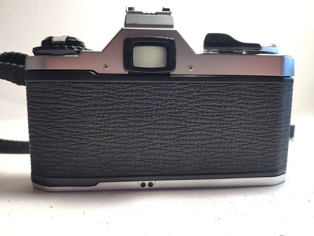 PENTAX MG con objetivo Vivitar 28-70mm/1:3,9-4,8