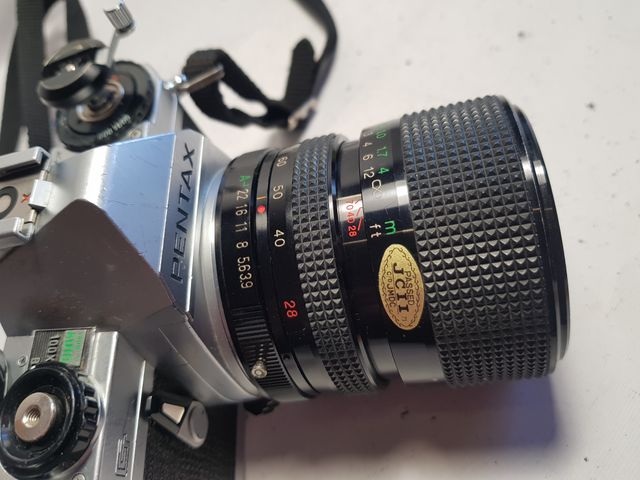 PENTAX MG con objetivo Vivitar 28-70mm/1:3,9-4,8