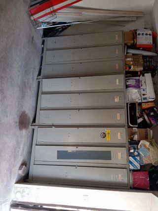 Armadio tre ante spogliatoio in allum