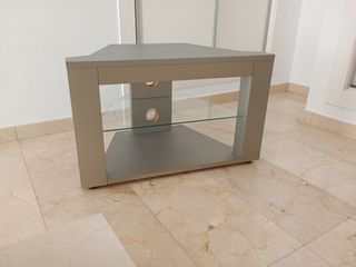 tavolo in formica grigio con vetro