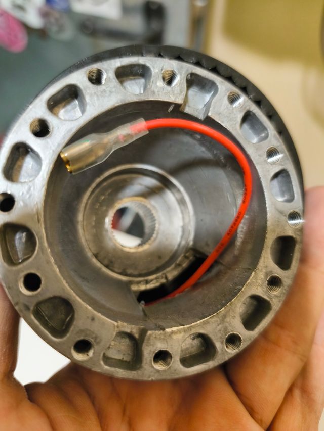 Piña volante golf mk1 caña ancha