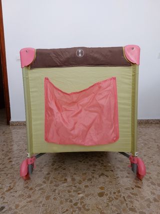 Cuna de viaje.