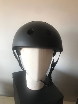 Casco Skateboard Industrial T : S y L
