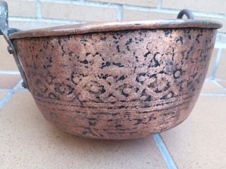 Caldero de cobre antiguo