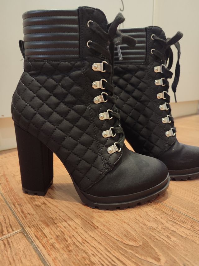 Botines altos negros de vestir talla 38'5