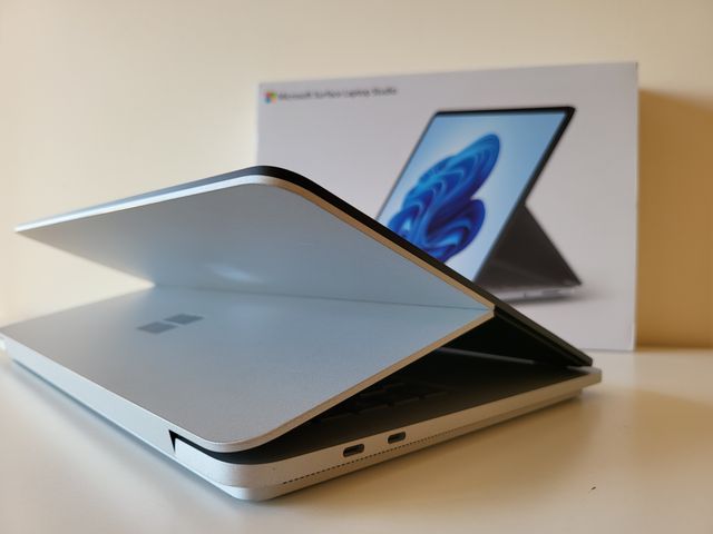 Microsoft Surface Laptop Studio (i7/16Gb/512Gb)