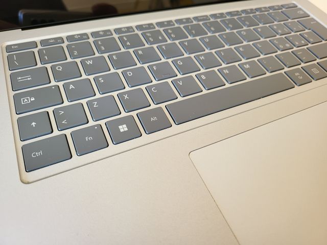 Microsoft Surface Laptop Studio (i7/16Gb/512Gb)