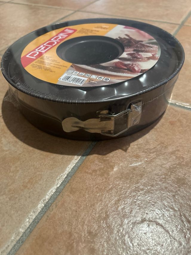 Stampo apribile con due fondi Pedrini 26 cm