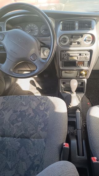 Daihatsu Sirion 2003