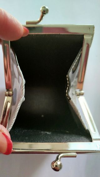 Monedero charol de Ridalmoda.