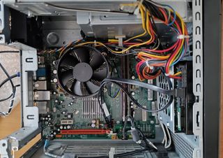 Torre Packard Bell imedia S3720 - 4GB RAM