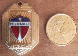 Medalla impecable muy antigua De la Salle Cuba