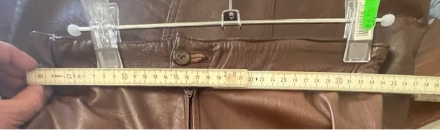 ¡LIQUIDO! Falda piel de alta calidad T. S