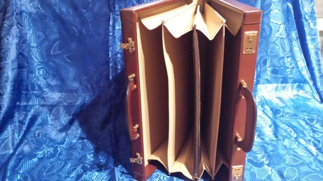 Cartella professionale rigida in pelle