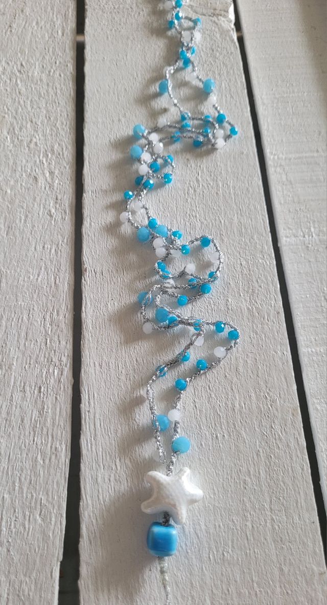 Collana uncinetto azzurro
