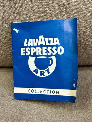Barattoli da collezione della Lavazza