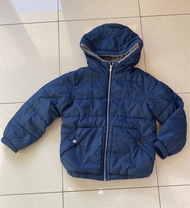 Chaqueta de plumas de niño talla 6-7 años