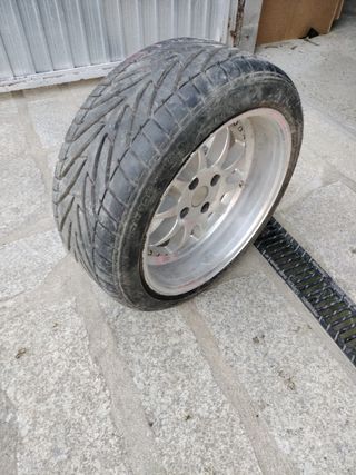 Llantas con ruedas 