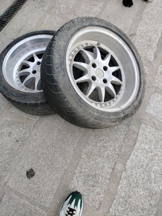 Llantas con ruedas 