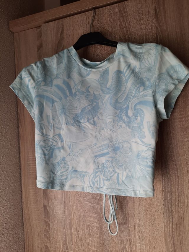 Camiseta Top corto azul y blanco talla 38