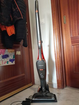 Aspiradora escoba Taurus Unlimited 25.6